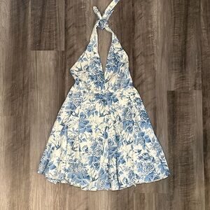 Aakaa Off White Deep V-Neck Floral Bird Halter Dress - Small